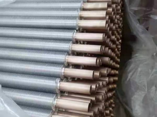 Plastic film packaged finned tubes for flat dry type air cooler