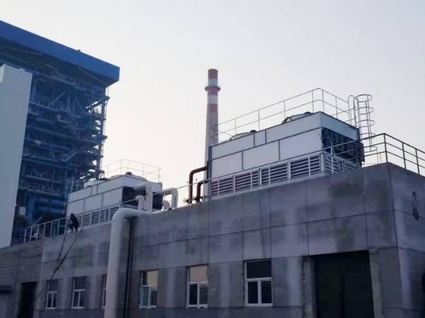 Counter flow closed circuit cooling tower installation site